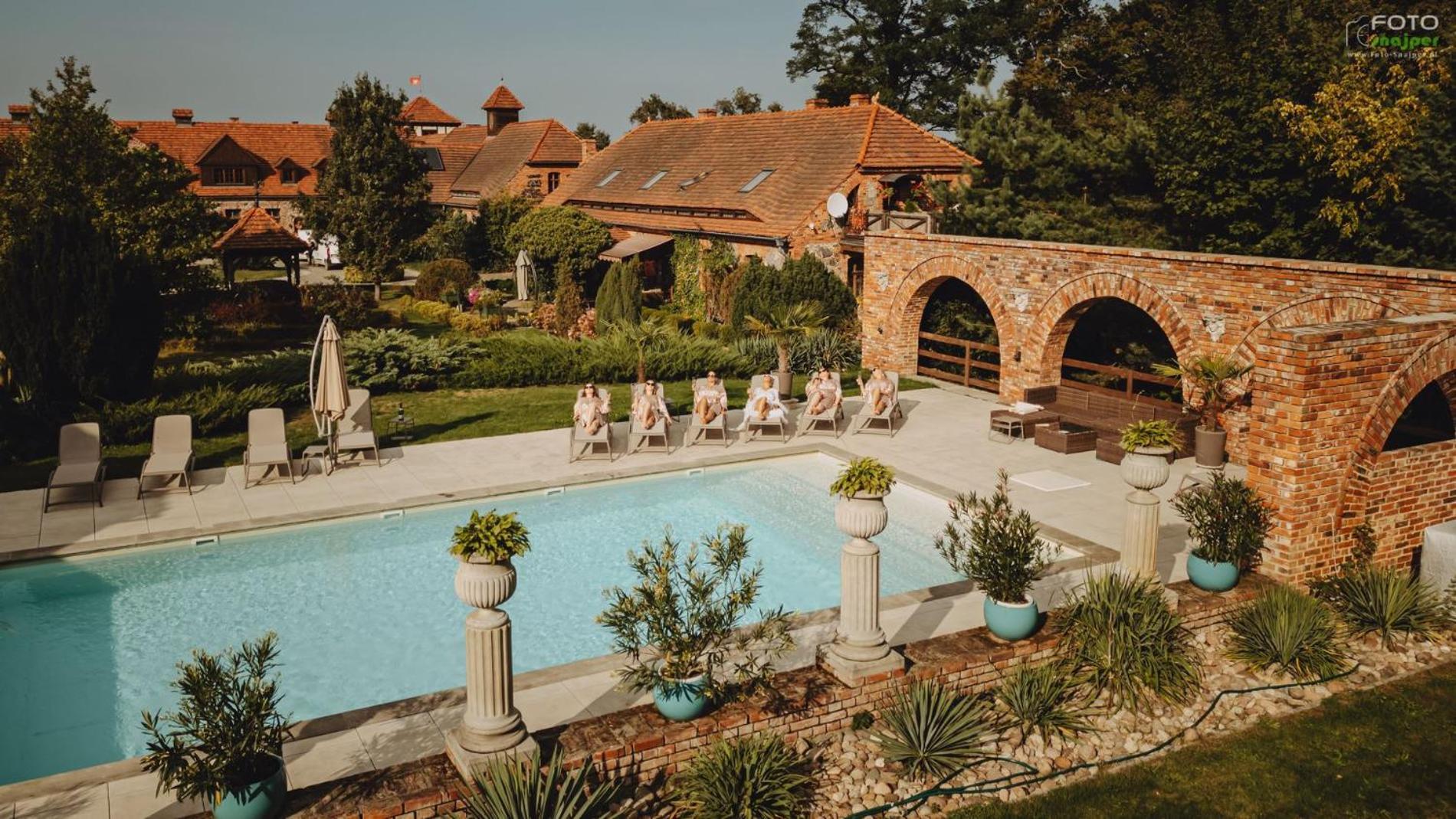 Zabi Dwor - Hotel - Restauracja - Spa Зелёна-Гура Экстерьер фото