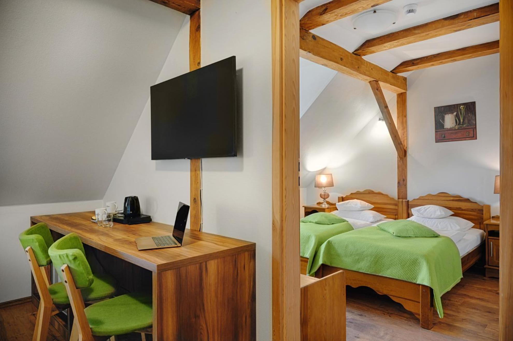 Zabi Dwor - Hotel - Restauracja - Spa Зелёна-Гура Экстерьер фото